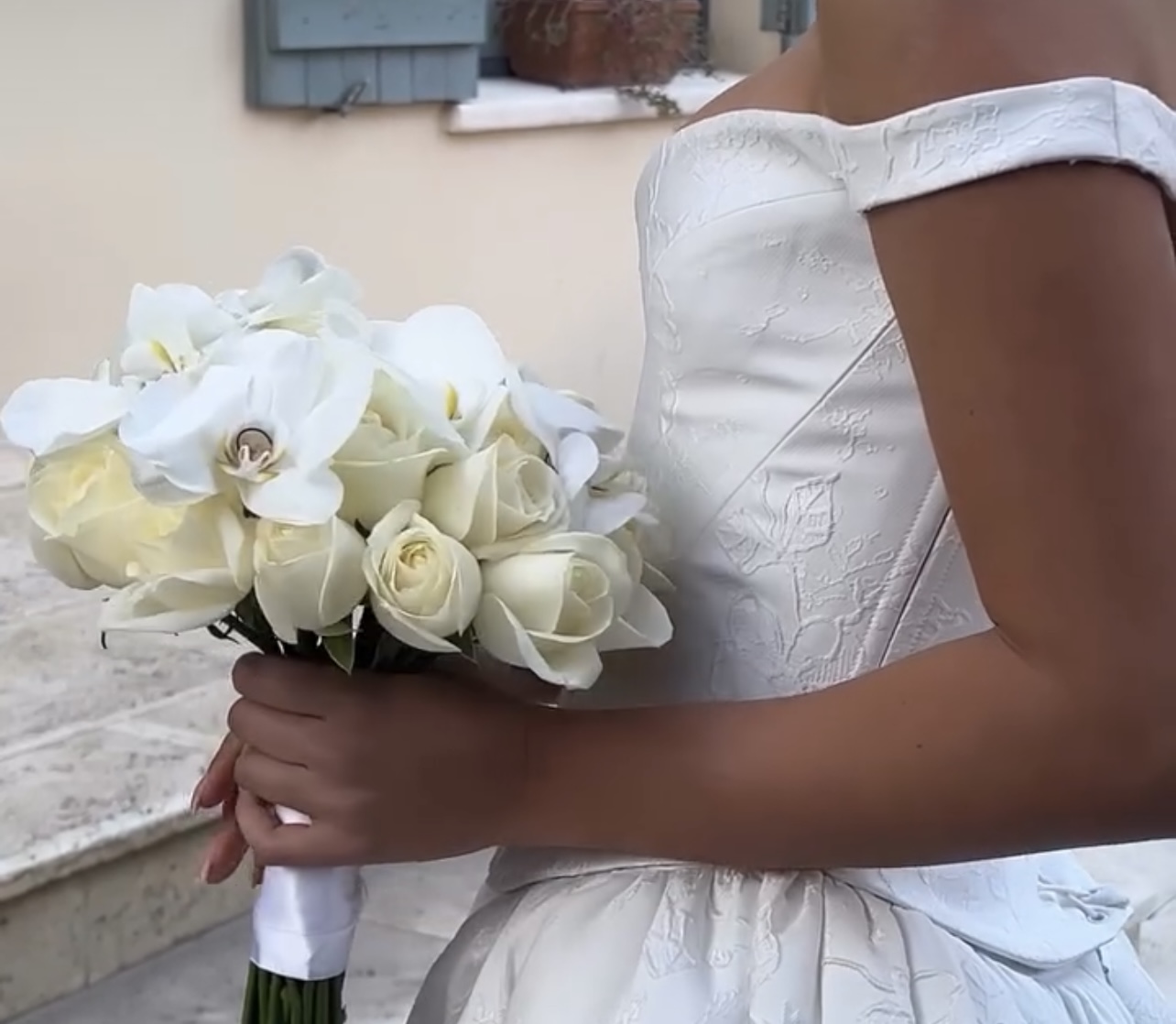 זר כלה 30 ורדים וסחלבים  — FLOWER BOUTIQE, זרי פרחים באשדוד