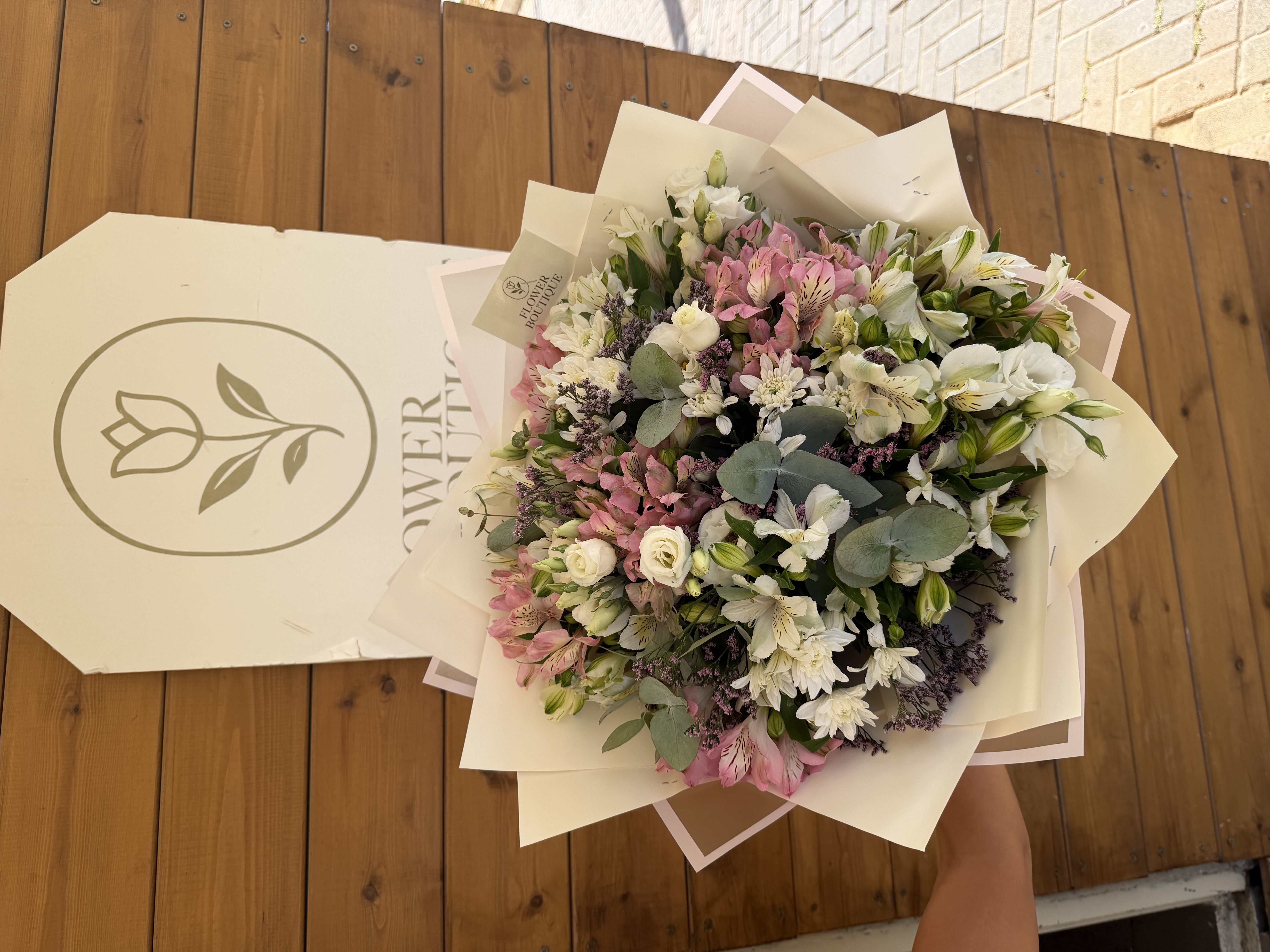 זר עמית  — FLOWER BOUTIQE, זרי פרחים באשדוד